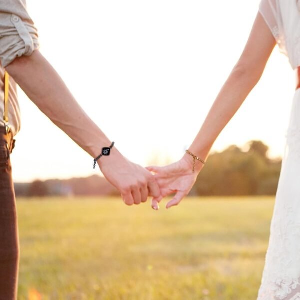 Dacida Long Distance Touch Bracelets Jewelry Set, Remote Smart Connection Love Bracelet,Send SOS SMS Relationship Bracelets Moon Star for Couples Lovers Family Friends Festivals Valentine's Day Gifts Pink - Image 3