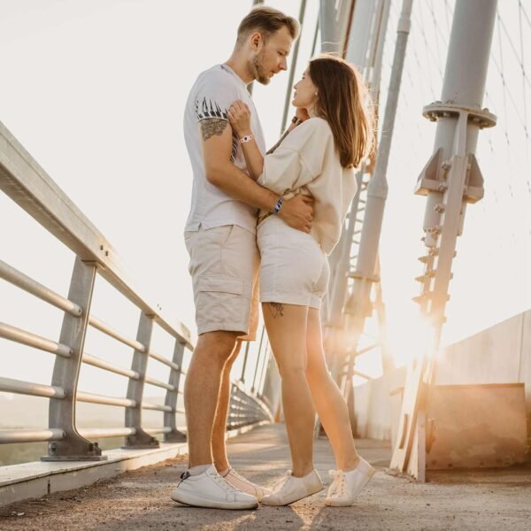 Dacida Couple Bracelet Couple Gifts Partner Bracelets with Touch Long Distance Relationship Gift for Long Distances Couple Love Gifts Vibration & Light Up Bluetooth Pairing Jewellery, Sun and Moon - Image 3